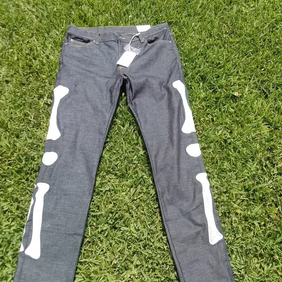 REMARKABLE AND HANDSOME MNML RAW BLUE DENIM SKELETON JEANS